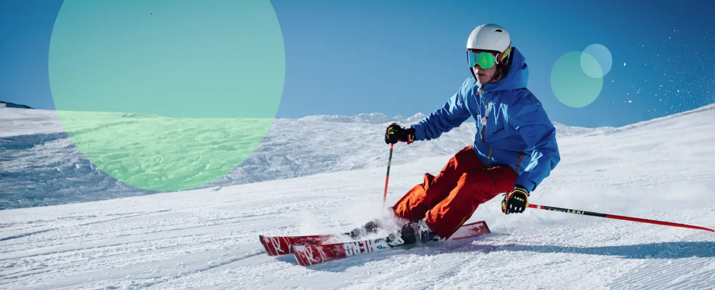 Skieur qui fait une descente - Assurance ski Assurski